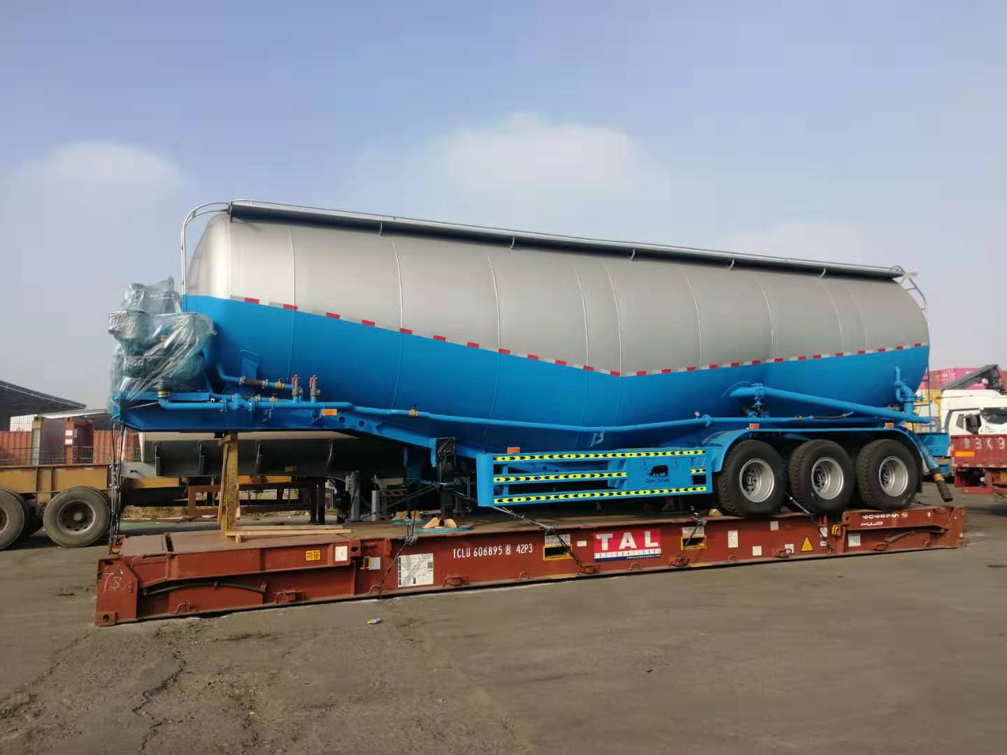 Shipping 58 cubic cement trailer by 40FR without front/end wall