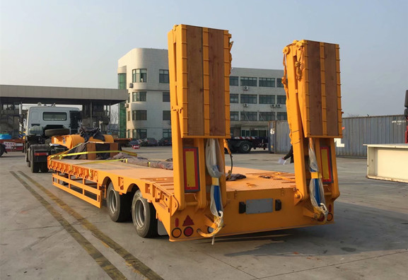 Hydraulic Ramp Wood Plate Low bed Trailer